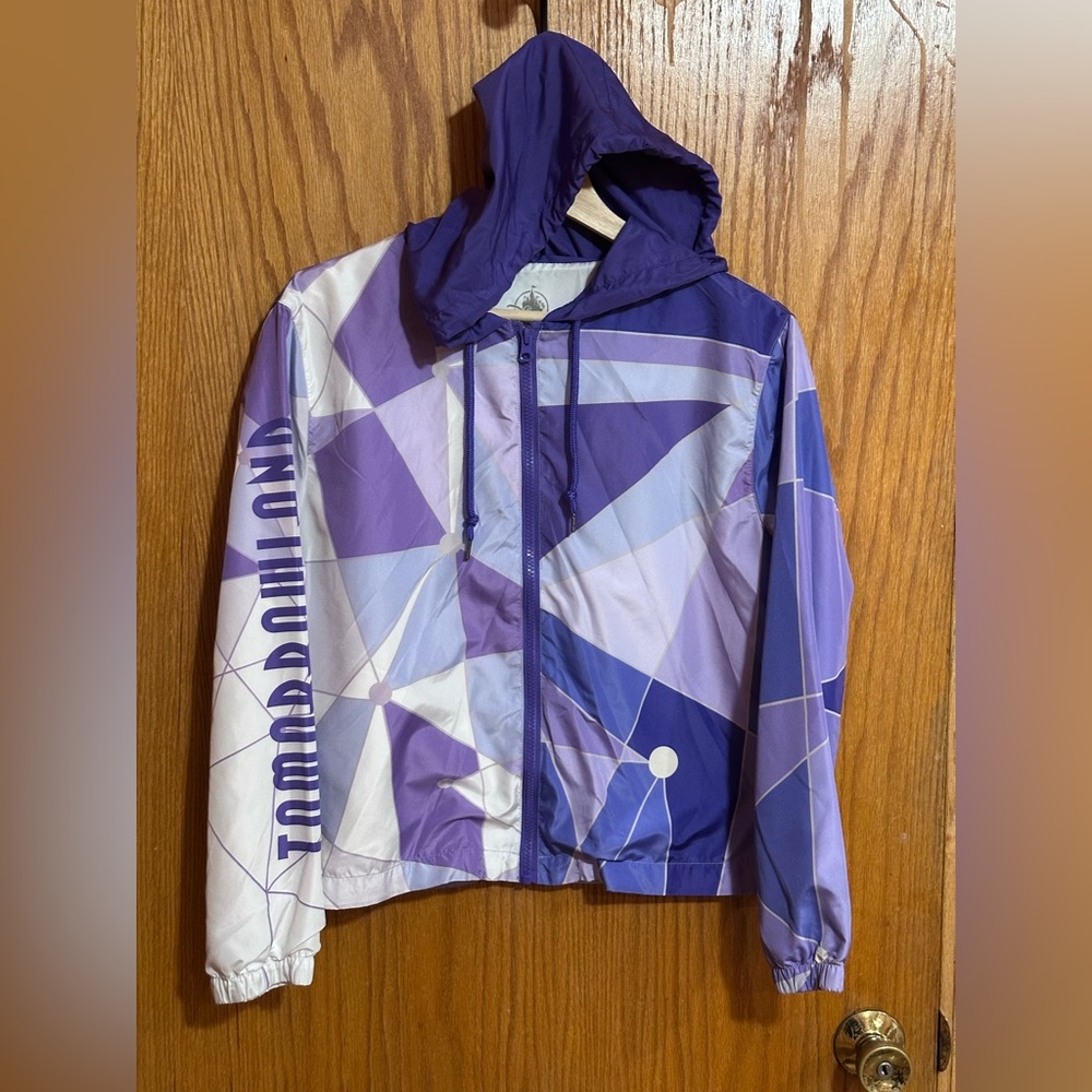 Disney Parks Tomorrowland "Purple Wall" windbreaker jacket sz‎ small C